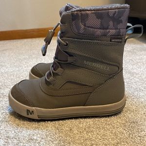 Merrell Snow Bank 2.0 Boots - Kids size 11 - gray/camouflage